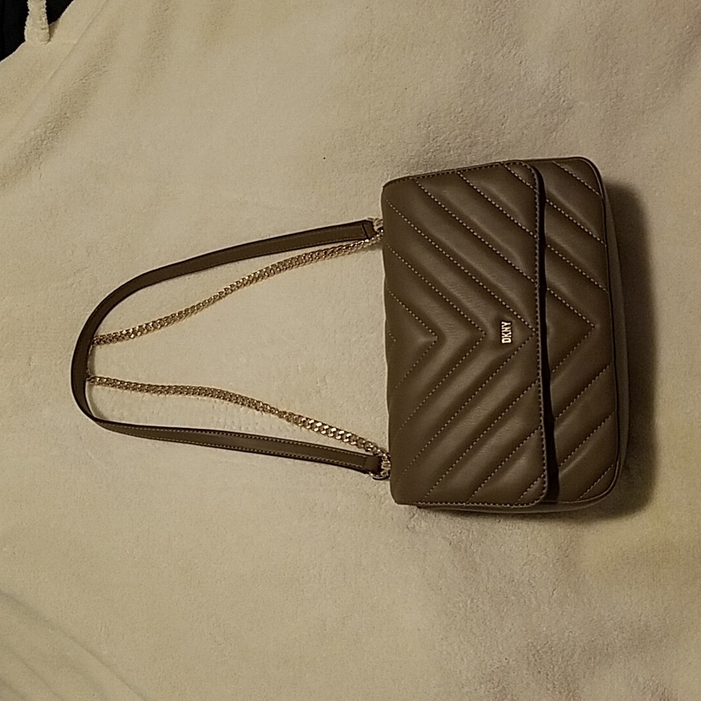 DKNY Veronica Lg Shoulder Bag